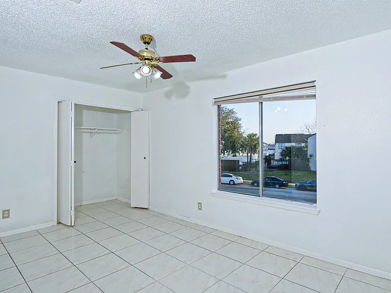 10920 Village Bend Ln #920 — Photo 14