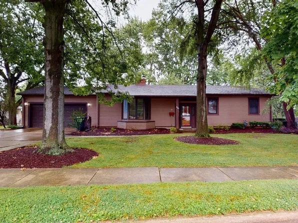 66 Hillcrest Dr, Willard, OH 44890