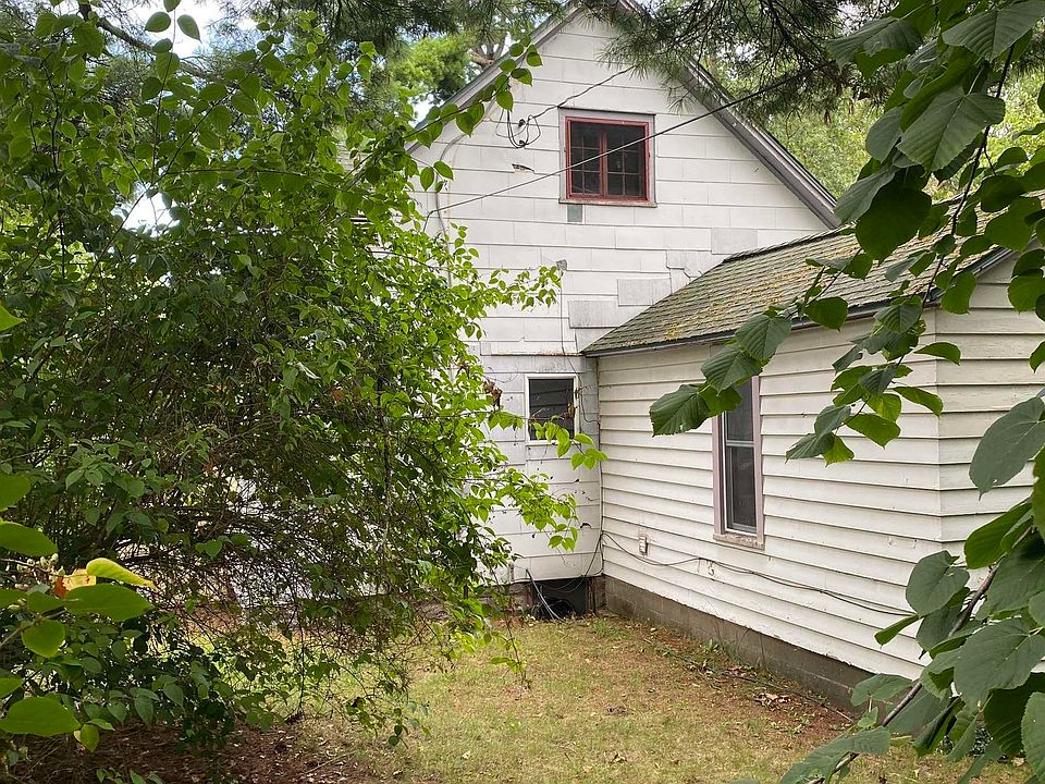 1020 Peninsula Dr, Traverse City, MI 49686 Zillow