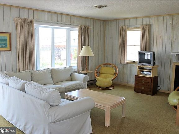 4th image of 144 New Castle Dr