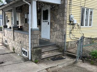 322 Walnut St, Catasauqua, PA 18032