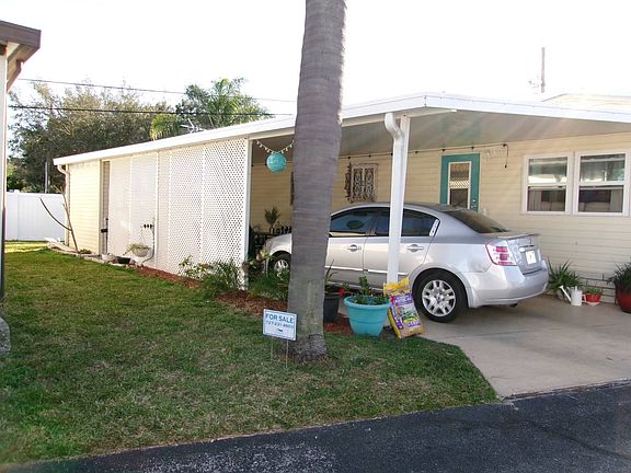 2nd image of 2701 34th St N #143