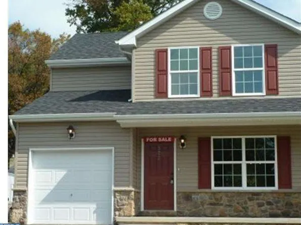 411 10th St, New Castle, DE 19720