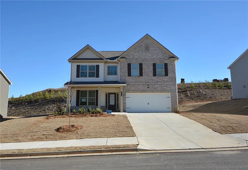 5 bed, 3.5 bath, 2562 sqft, $2,550 — Photo 1