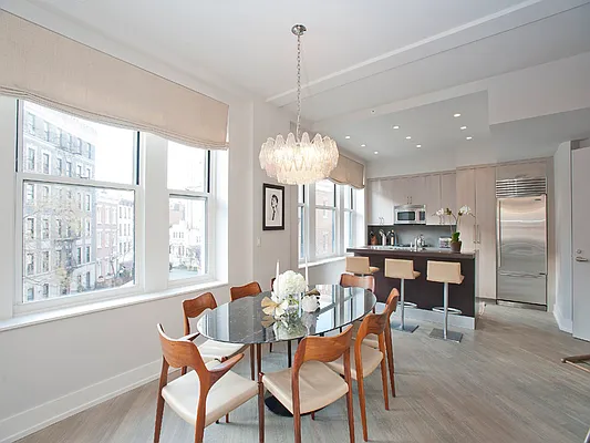 Sold by Sotheby's International Realty | media 23