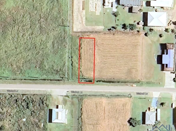 12 Walnut Ln, Grand Isle, LA 70358