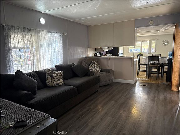 4th image of 1203 W 6th St Space 81