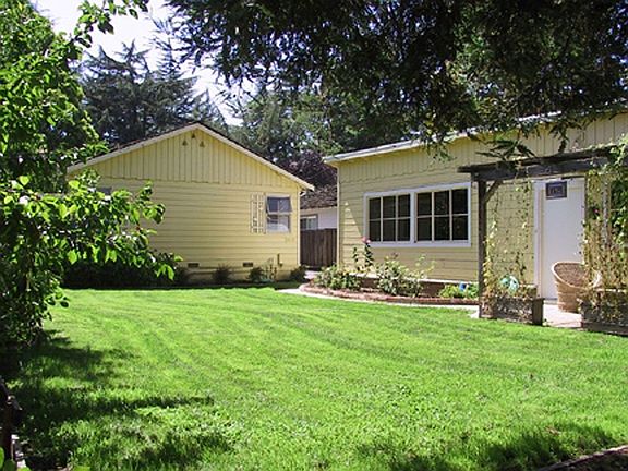 Rear Yard, Garage view