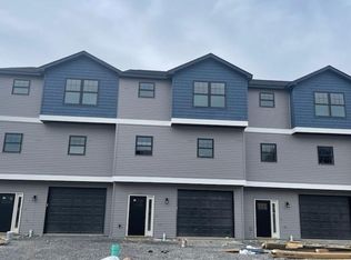 9 Manchester Dr, Morgantown, WV 26505