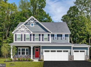 1743 Shannon Dr S, Greencastle, PA 17225