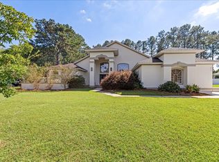 393 Meadow Ridge Dr, Tallahassee, FL 32312