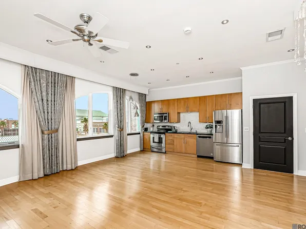 7707 Bluebonnet Blvd APT 422, Baton Rouge, LA 70810