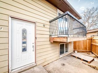 151 F NW Pinehill Rd NE, Calgary, AB T1Y2M4