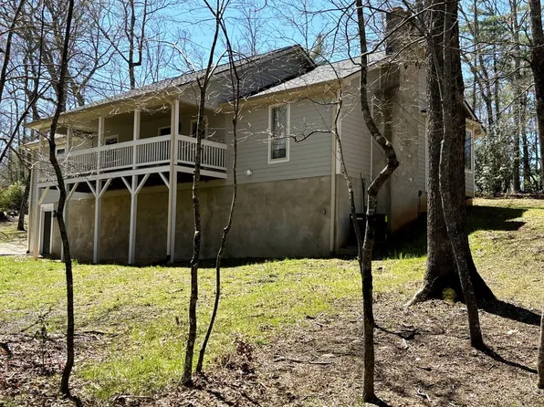 120 Twisted Tree Ln, Horse Shoe, NC 28742