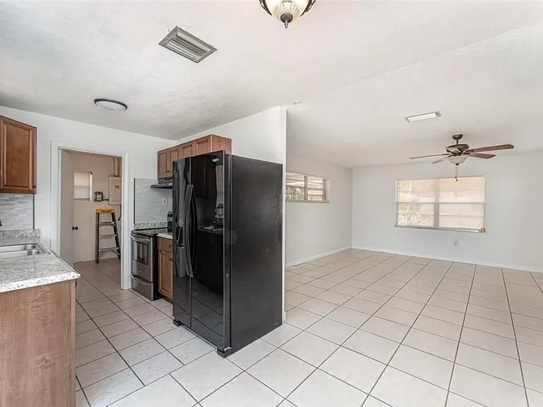 222 Aldo Dr — Photo 8