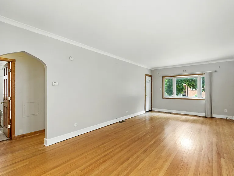 5837 W Peterson Ave #1 — Photo 4