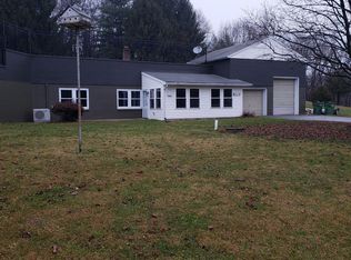 3111 Shangri La Rd, Stewartstown, PA 17363