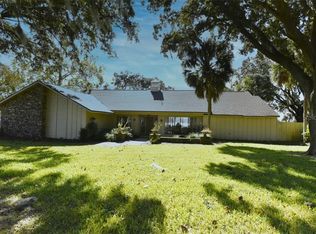 28934 Shirley Shores Rd, Tavares, FL 32778