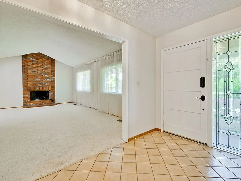 21940 Rucker Dr — Photo 56