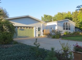 1860 Kowalski Rd, Kronenwetter, WI 54455