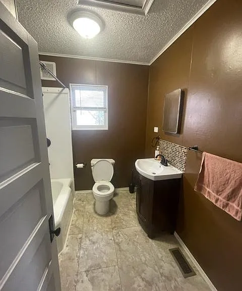 3311 S Jackson Ave — Photo 6