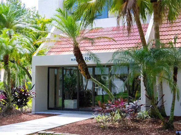 210 Lakeview Dr 306, Weston, FL 33326