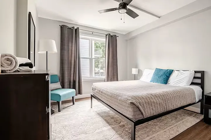 7 Burnside St #1 — Photo 16