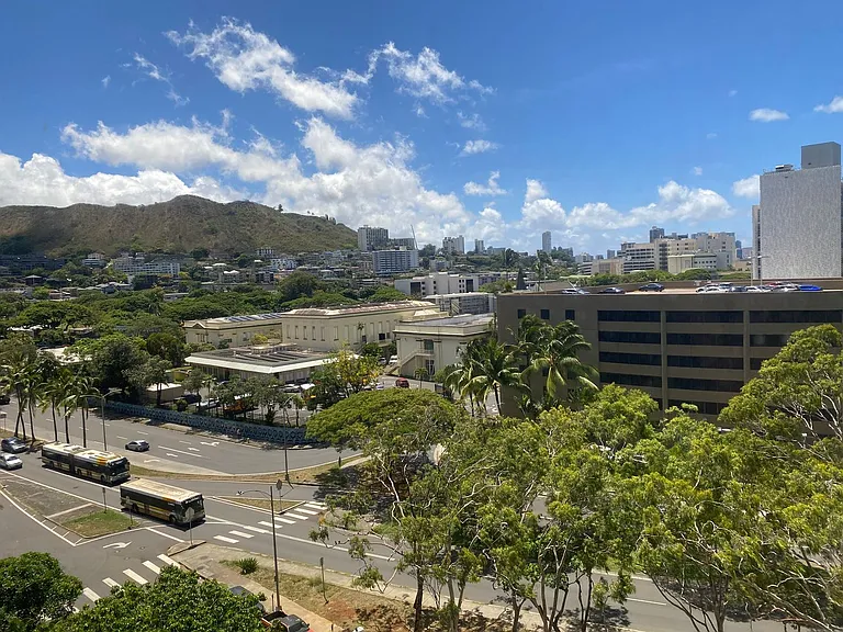 55 S Kukui St #D904 — Photo 9