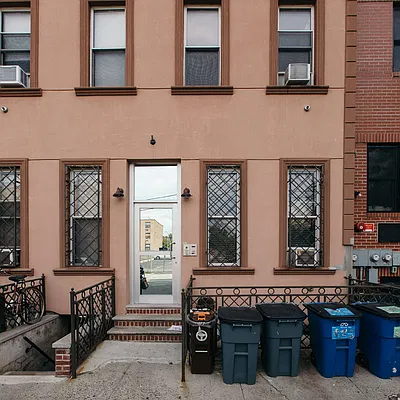 Rented by Nooklyn NYC LLC | media 27