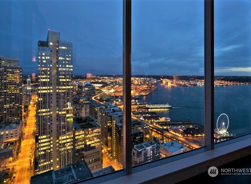 1st image of 1521 2nd Avenue #3601