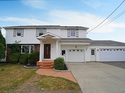 27 Roosevelt Ave, Lancaster, NY, 14086