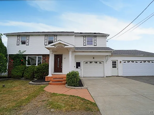 27 Roosevelt Ave, Lancaster, NY 14086