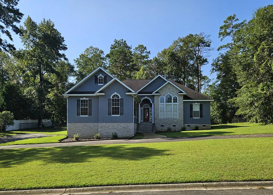 366 Bellingham Dr