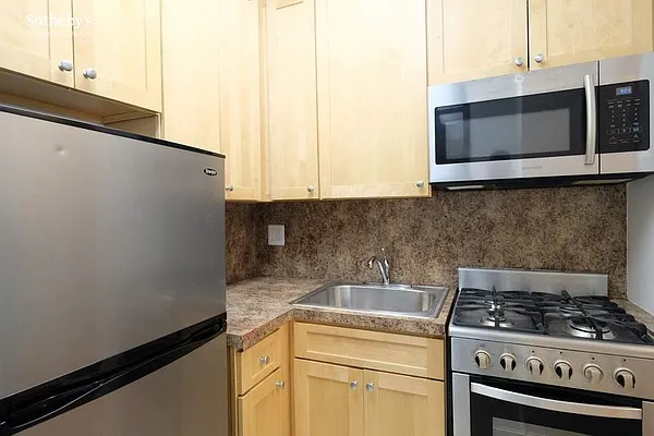 Rented by Sotheby's International Realty | media 14