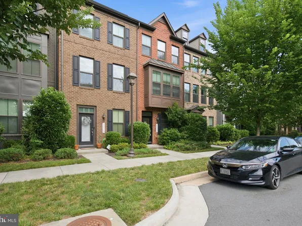22322 Foundation Dr, Ashburn, VA 20148