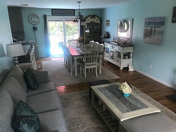 3rd image of 47 Jerome Dr