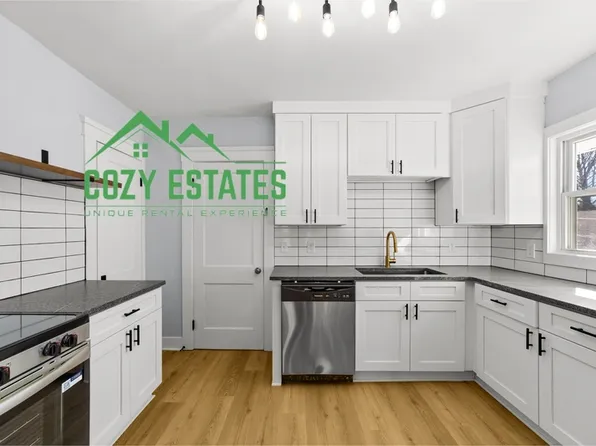 1595 Cohassett Ave, Lakewood, OH 44107