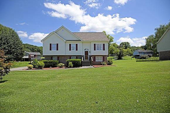 1st image of 808 Redwood Dr
