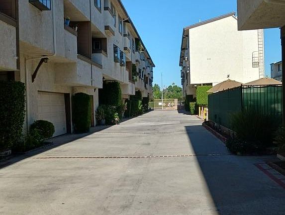 3rd image of 7650 N Topanga Canyon Blvd #12