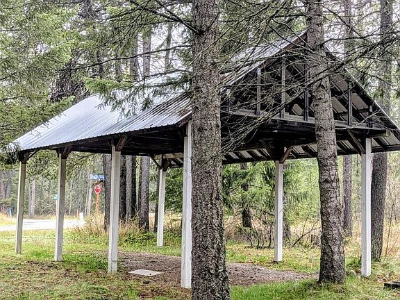 2nd image of 968 Roosevelt Rd