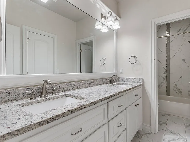 2nd bathroom