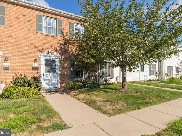 617 Piedmont Ct, Lansdale, PA 19446