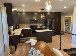 700 Riverside Dr, Yankton, SD 57078