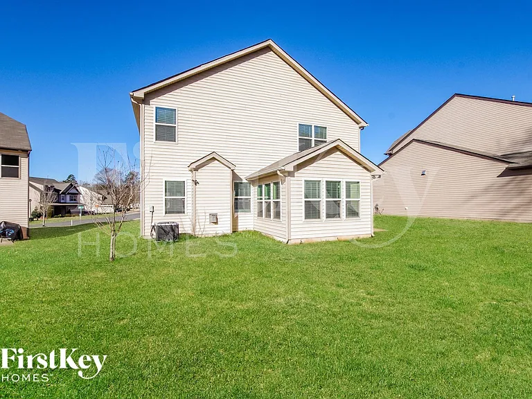 4204 Craighill Ln — Photo 15