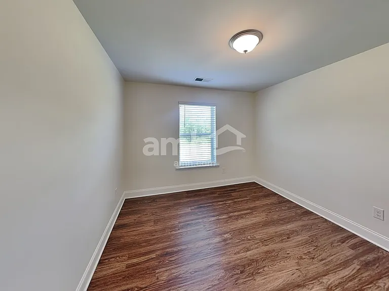 184 Larragan Dr — Photo 23