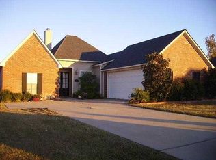 4871 Birdie Ln, Shreveport, LA 71107