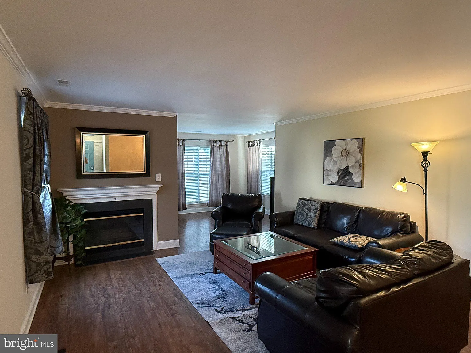2 bed, 2.0 bath, 1220 sqft, $1,950 — Photo 4