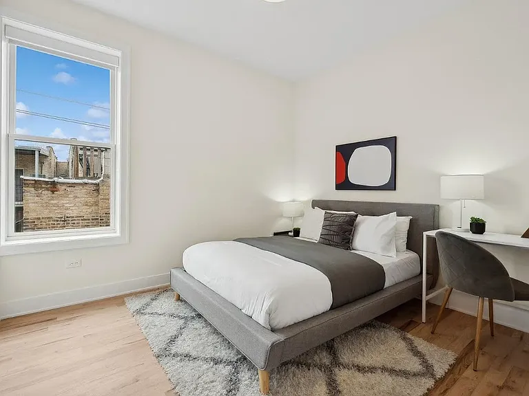3615 N Wilton Ave #PENTHOUSE — Photo 13