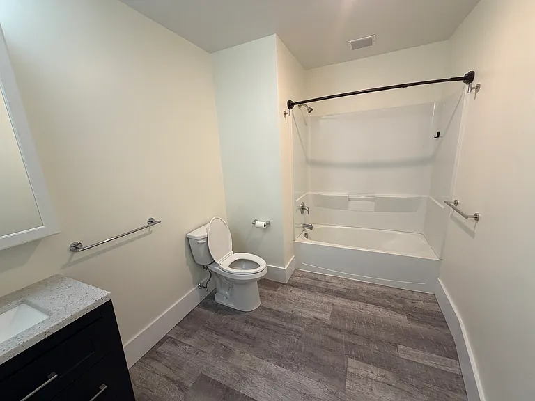 177 Chestnut St #5 — Photo 20