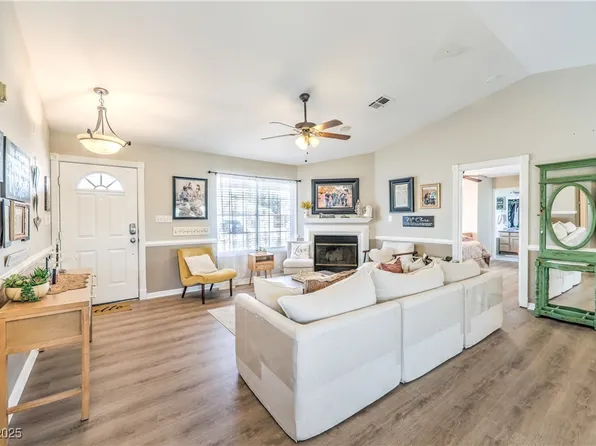 3192 Taylor St, Logandale, NV 89021